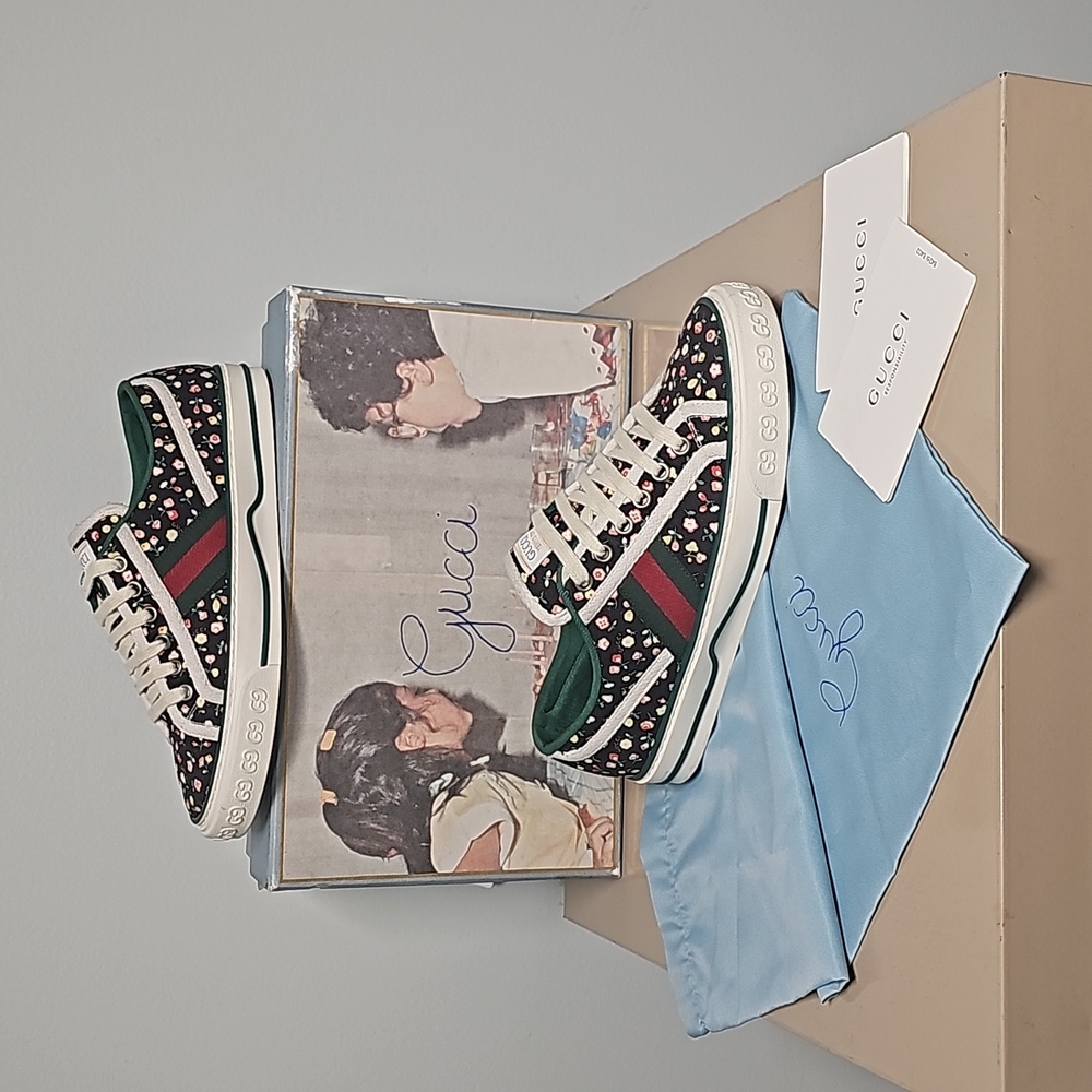 GUCCI SEPANG HOLLY PRINT SNEAKERS SIZE 6½(37)